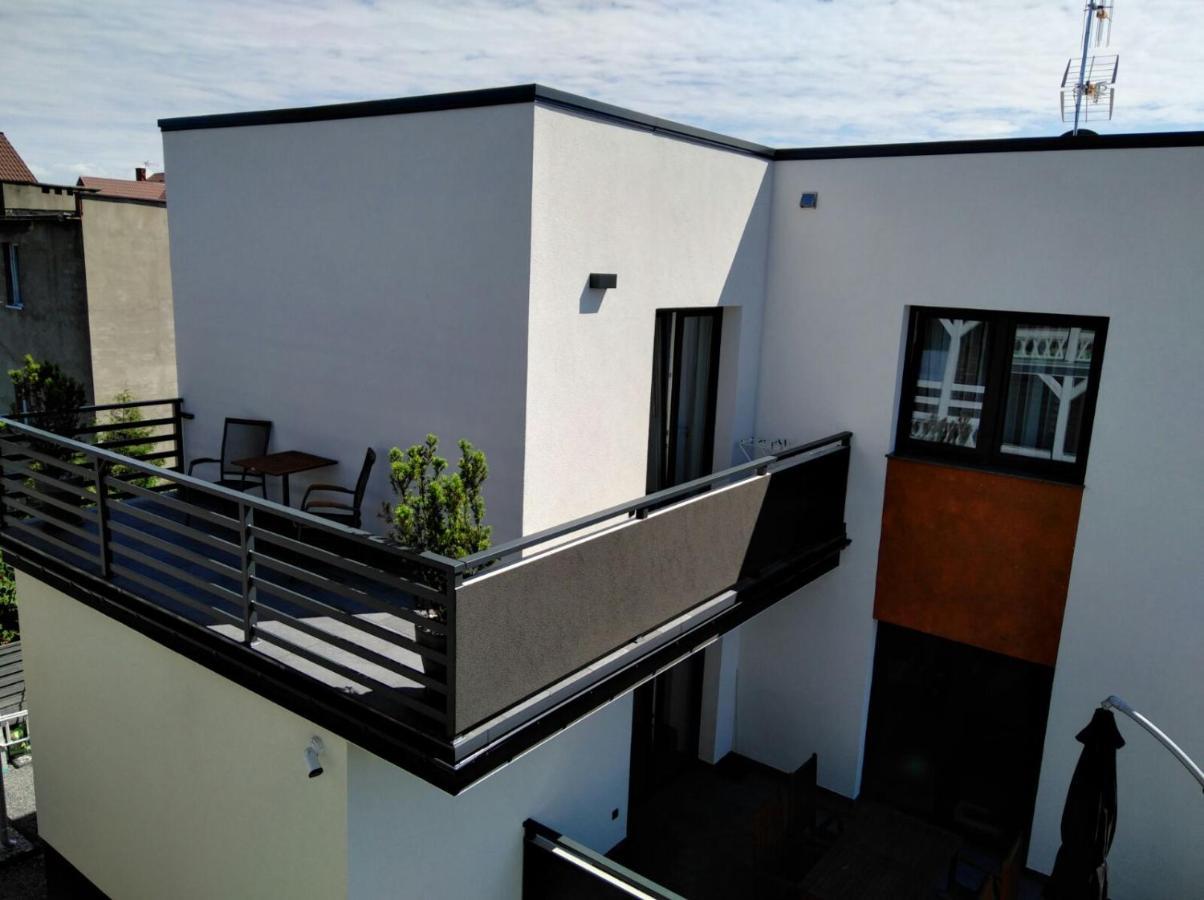 Pokoje Sandra I Leba Exterior photo